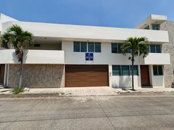 CASA CUMBRES
