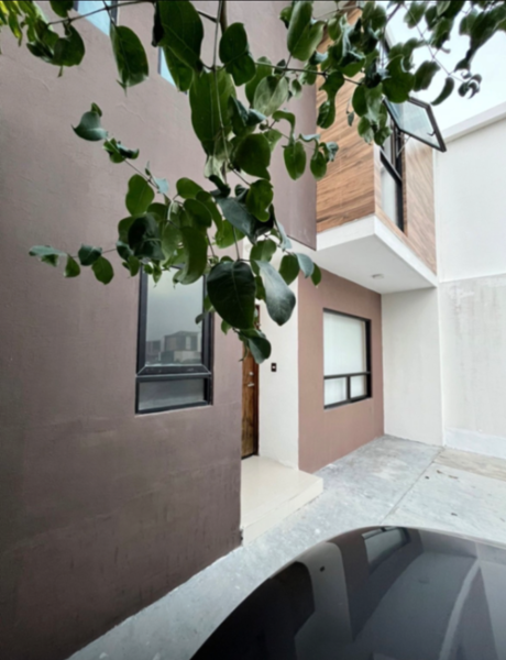 Casa en venta en Lomas de la Rioja, Alvarado — foto 2 de 2