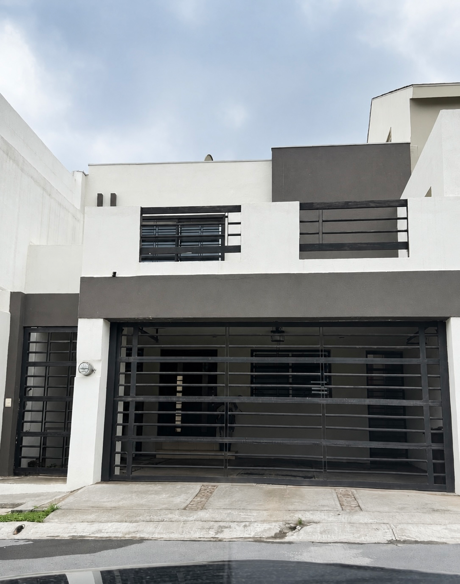 Casa en Renta en Puerta de Hierro, Monterrey, Nuevo León