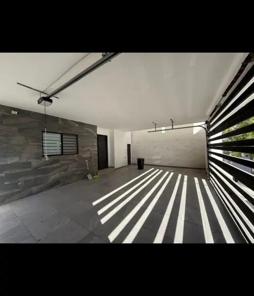 Casa en venta en Porto Cumbres, García — foto 3 de 12
