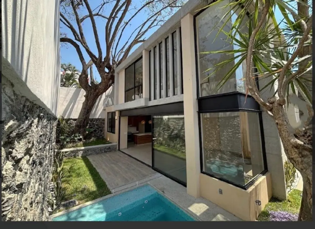 Casa en venta en Lomas del Mirador, Cuernavaca — foto 1 de 18
