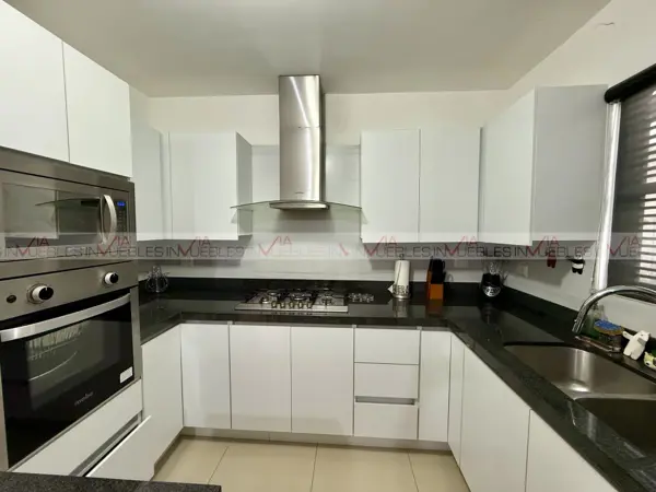 Casa en renta en Montenova, García — foto 3 de 12