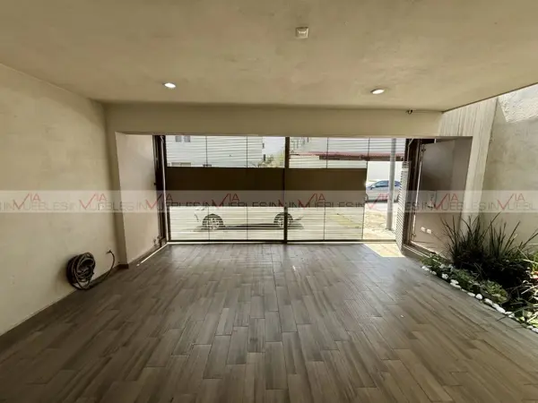 Casa en renta en Montenova, García — foto 2 de 12
