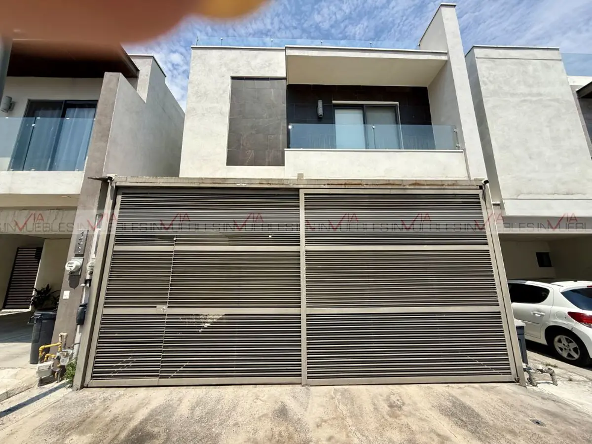 Casa en renta en Montenova, García — foto 1 de 12