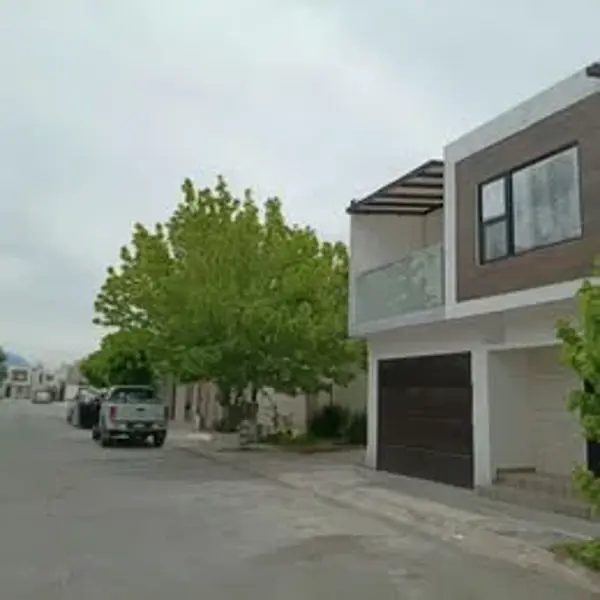 Casa en renta en Puerta del Rey, Saltillo — foto 2 de 13
