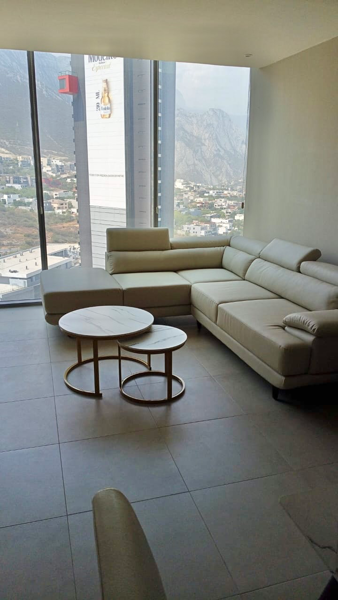 Departamento en renta en El Aguacatal, Santa Catarina — foto 2 de 12