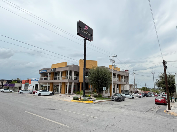 LOCAL EN RENTA EN PLAZA NARDA, MONCLOVA, COAHUILA