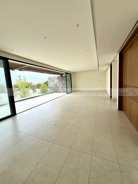 Casa en renta en Residencial Cordillera, Santa Catarina — foto 3 de 13