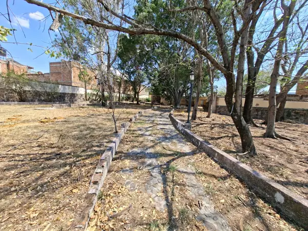 Terreno en venta en Cajititlan, Tlajomulco de Zúñiga — foto 2 de 65