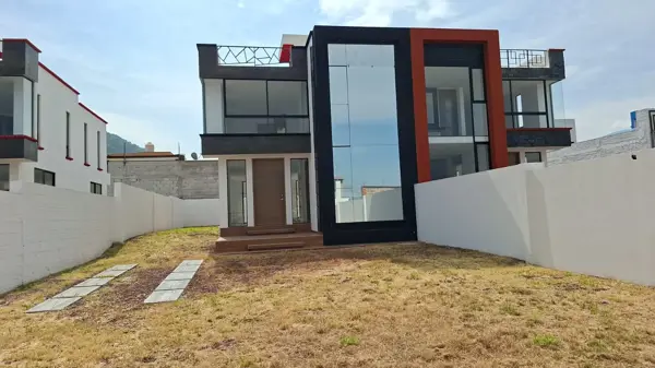 CASA EN VENTA EN SAN JUAN DEL RIO, QRO