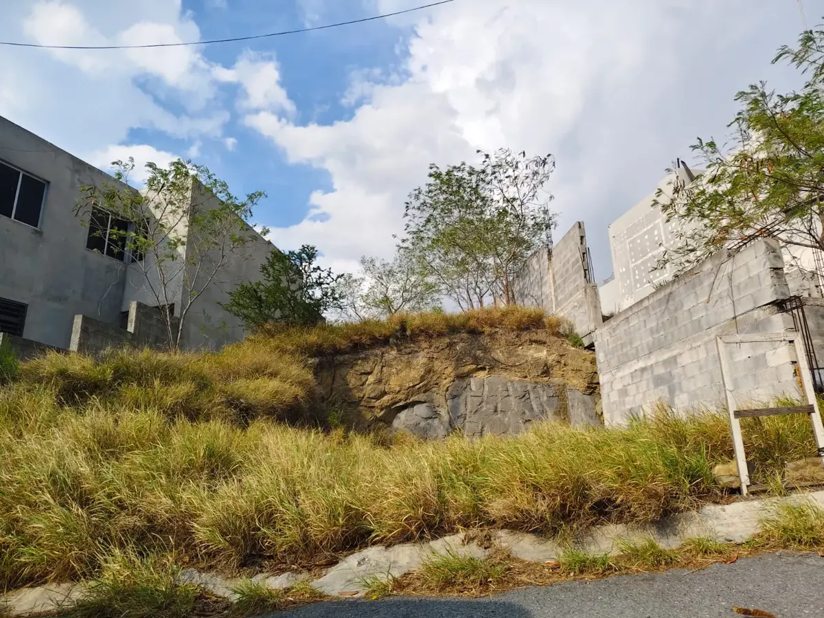 Terreno en venta en Balcones de las Mitras, Monterrey — foto 1 de 5