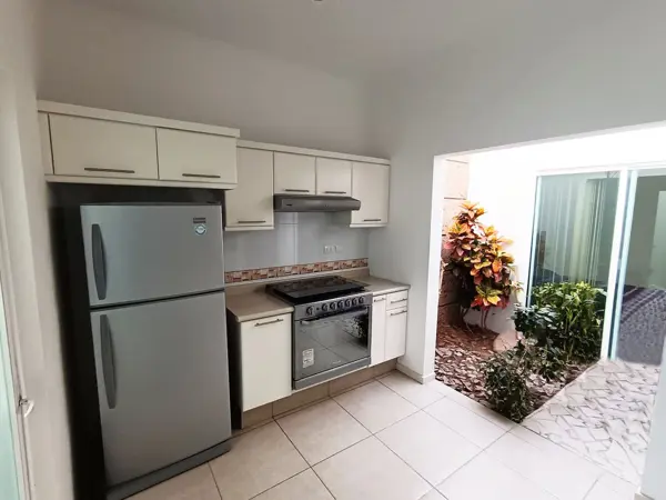 Casa en renta en Paseo del Parque, Morelia — foto 2 de 16