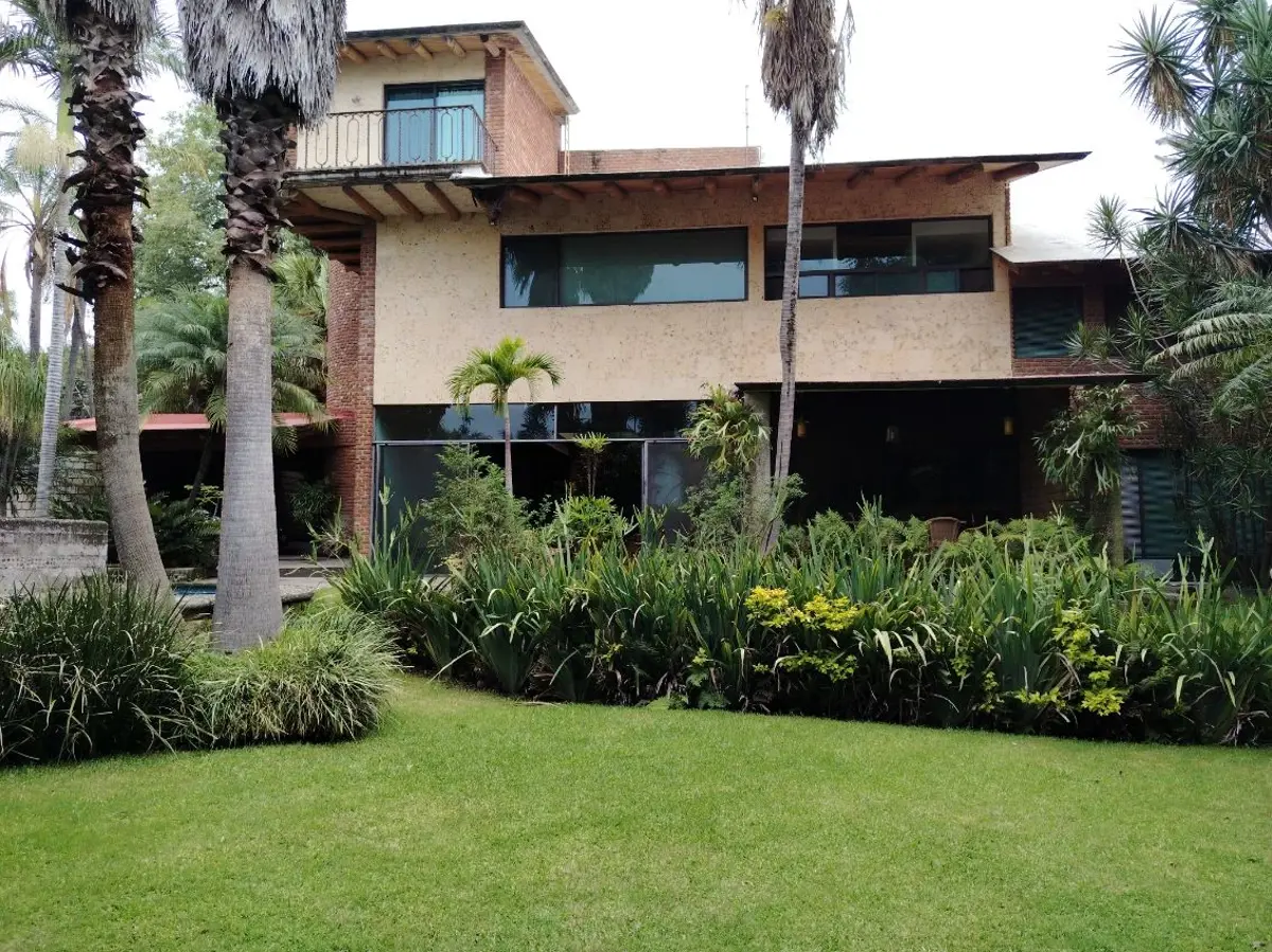 Casa en venta en Tlaltenango, Cuernavaca — foto 1 de 36