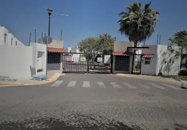 CASA DE ENTREGA INMEDIATA EN VIÑEDOS QUERETARO