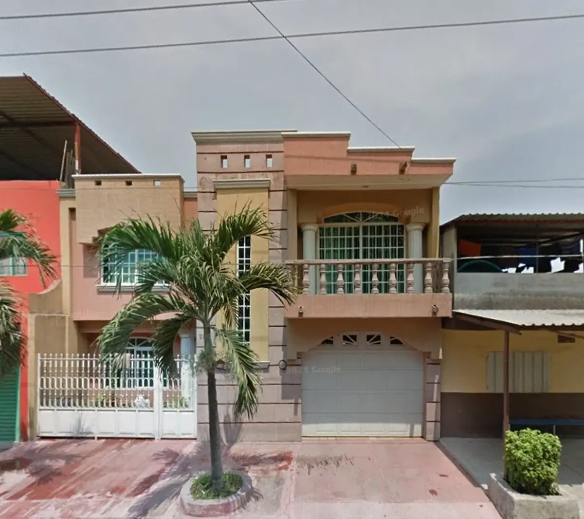 Casa en venta en Lazaro Cardenas, Apatzingán — foto 1 de 12