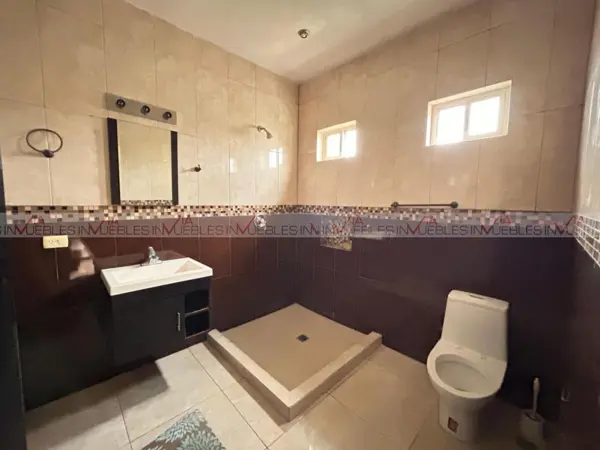 Casa en venta en Arboledas de Santa Rosa, Apodaca — foto 3 de 24