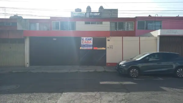 Casa en Venta en Huexotitla, Puebla - Amplia y Bien Ubicada