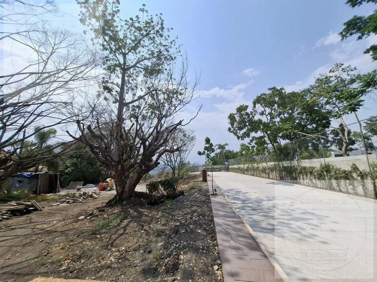 Terreno en venta en Lomas de Cuernavaca, Temixco — foto 1 de 5