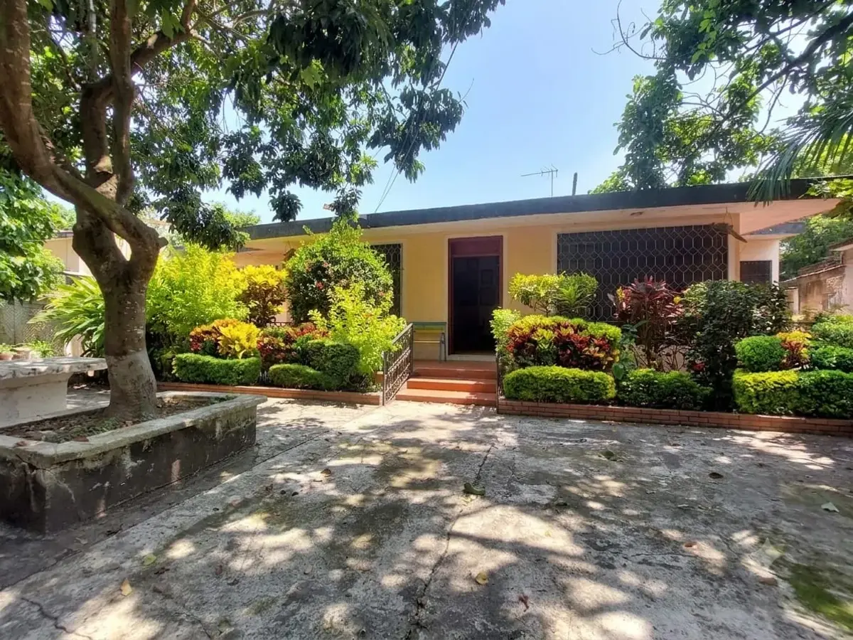 Casa en venta en Playa Vicente Centro, Playa Vicente — foto 1 de 19