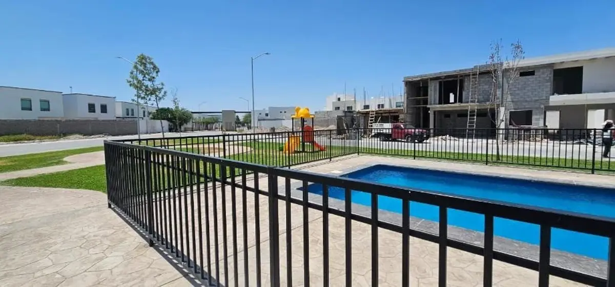 Vista 2 de Casa en Venta en Residencial Palma Real, Torreón, Coahuila de Zaragoza