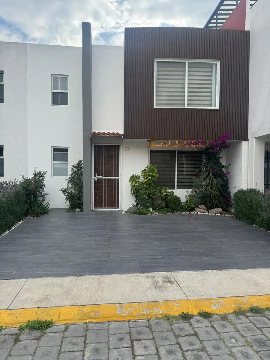 Casa en venta en Cuautlancingo, Cuautlancingo — foto 1 de 11