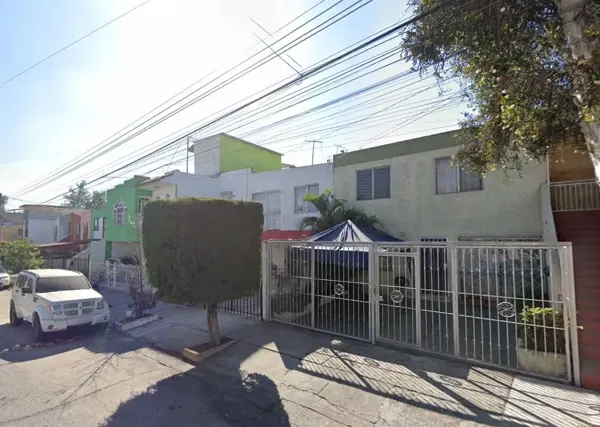 Casa en venta en Lomas de Zapopan, Zapopan — foto 3 de 11