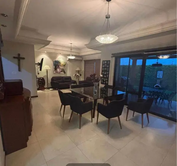 Casa en venta en Quinta Real, Saltillo — foto 2 de 7