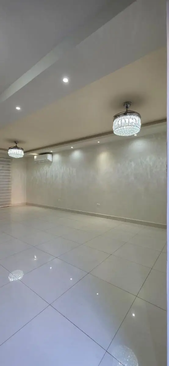 Casa en Renta en Cerradas Magenta, Apodaca, Nuevo León