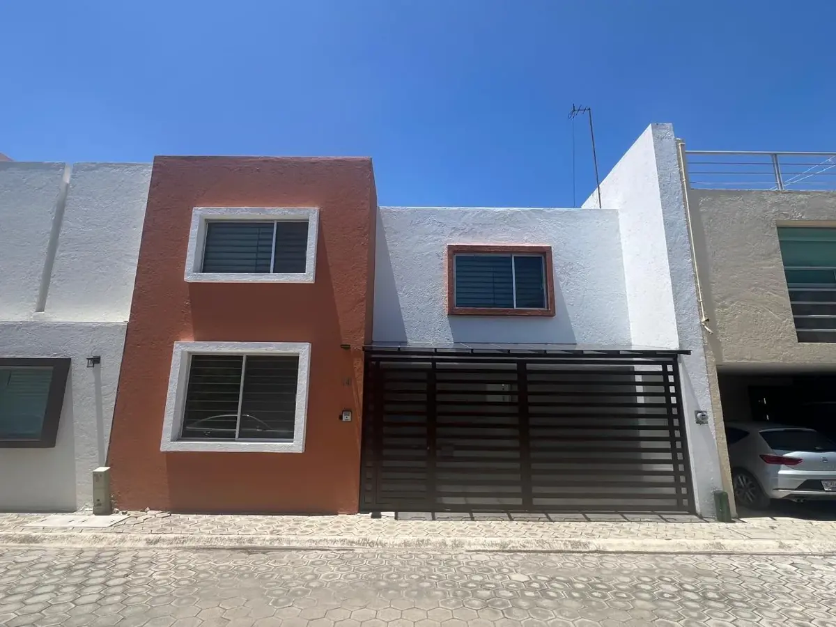 Casa en venta en Cuautlancingo, Cuautlancingo — foto 1 de 10