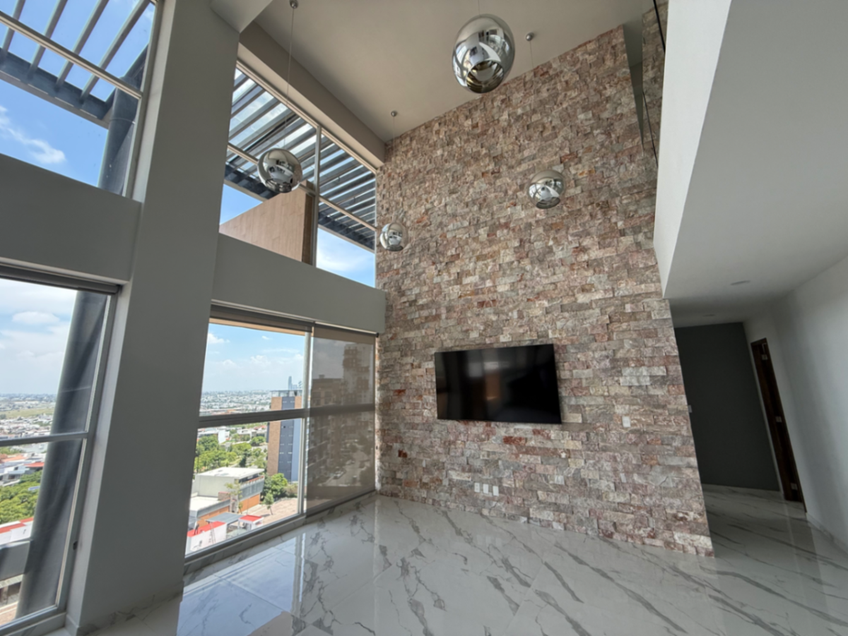 Departamento en venta en Lomas de Angelópolis, Ocoyucan — foto 1 de 17