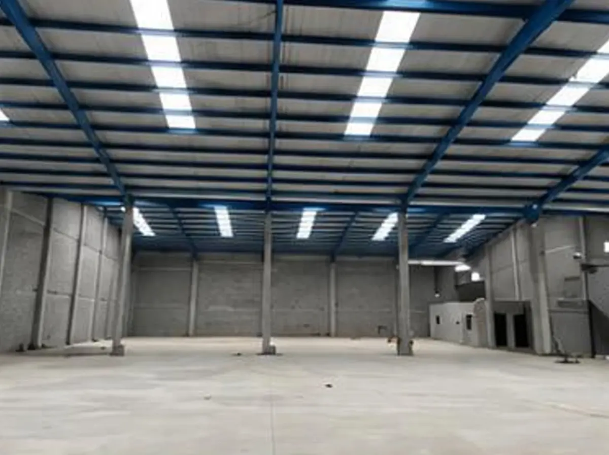 Bodega en venta en García Centro, García — foto 1 de 11