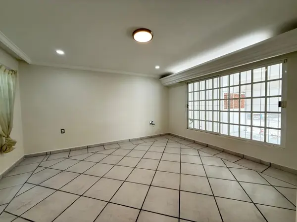 Casa en venta en Jardines de Mocambo, Boca del Río — foto 3 de 7