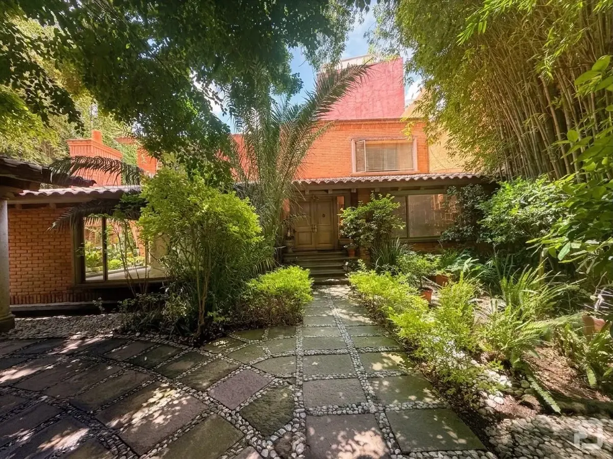 Casa en venta en San Lucas, Coyoacán — foto 1 de 19