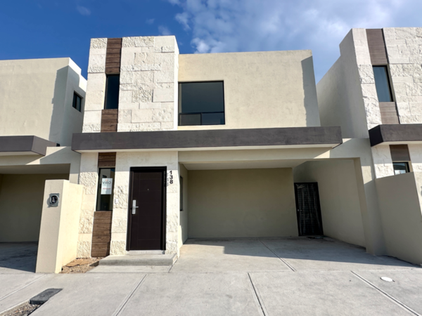 Casa en venta en Montalia, Saltillo — foto 3 de 25