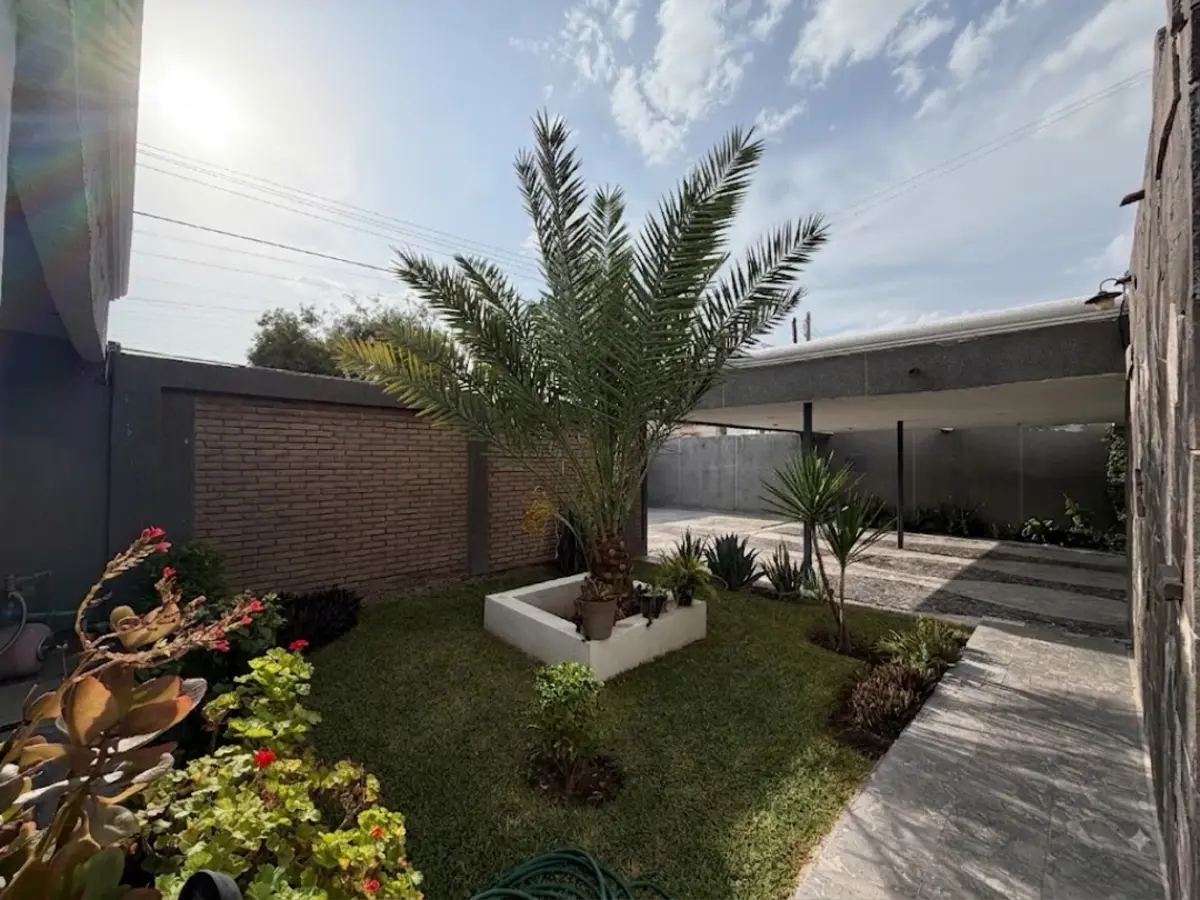 Vista 4 de CASA EN VENTA DE UNA PLANTA EN TORREON JARDIN