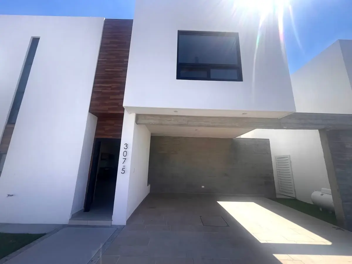 Casa en renta en Los Siller, Saltillo — foto 1 de 15