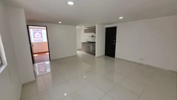 Departamento Remodelado en Venta en Agrícola Pantitlán | 2 Recámaras, 2 Baños y Estacionamiento