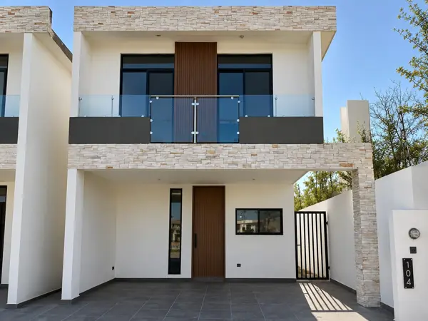 Bonita casa en venta en Escobedo NL en uno de los mejores fraccionamientos. NN-HDQ737.
