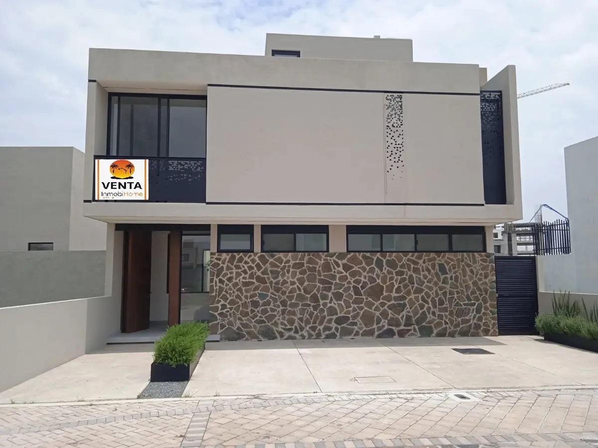 Casa en venta en Carlota Hacienda Vanegas, Corregidora — foto 1 de 50