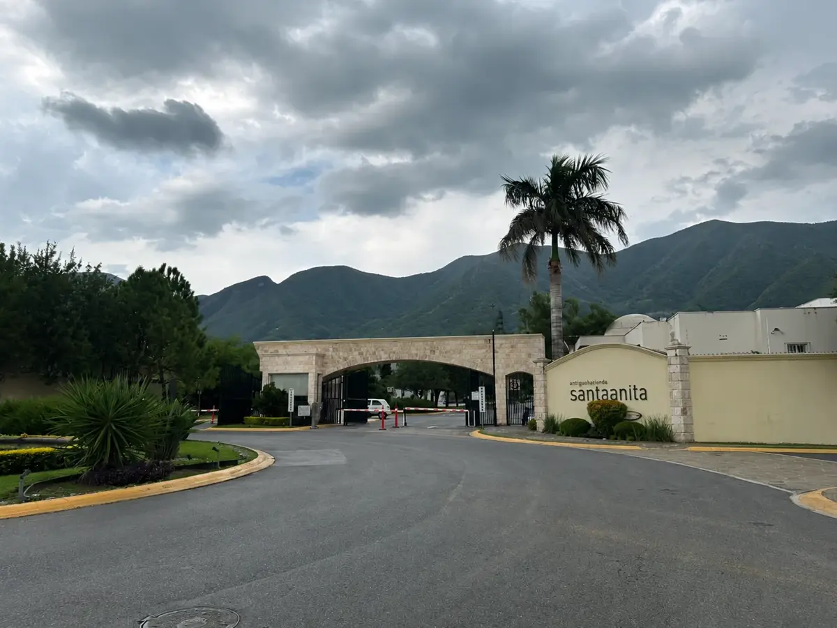 Terreno en venta en Antigua Hacienda Santa Anita, Monterrey — foto 1 de 6