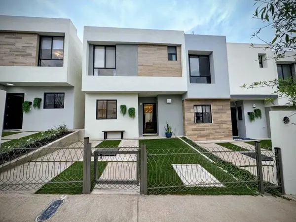 CASA EN VENTA EN ZÁKIA, de dos HAB con opción recámara # 3, en planta baja