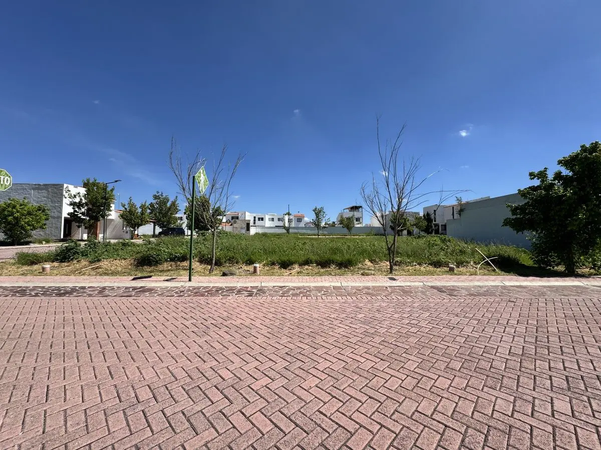 Terreno en venta en Ciudad Maderas Residencial Querétaro, El Marqués — foto 1 de 14