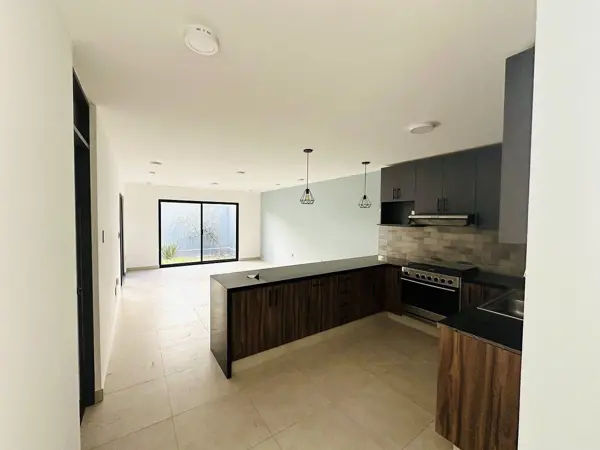 Casa en venta en Cañadas del Arroyo, Corregidora — foto 2 de 24