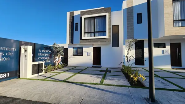 Casa en venta en Ziré, lujo y estilo a tu alcance Casa en venta en Ziré, lujo y estilo a tu alcance