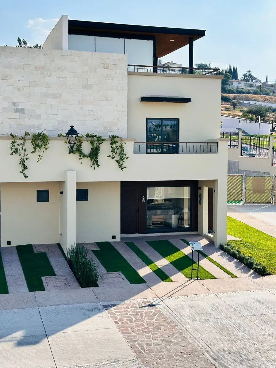 Casa en venta en Pedregal de Schoenstatt, Corregidora — foto 1 de 34