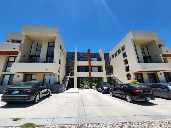DEPARTAMENTO EN PLANTA BAJA EN VENTA EN VISTA REAL, DE LUJO, 2 HABITACIONES