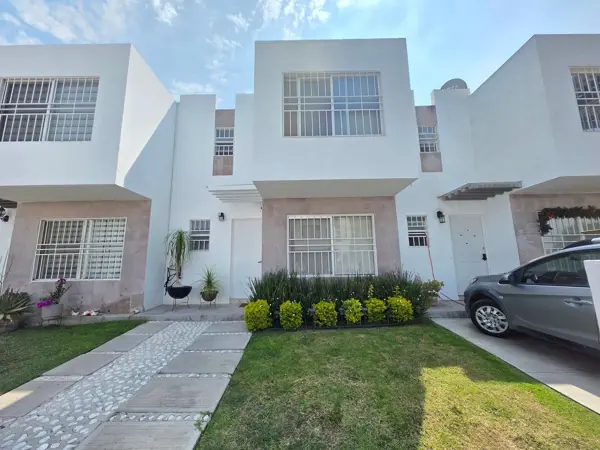 CASA EN VENTA EN PASEOS DEL BOSQUE,MODELO TABACHIN, CORREGIDORA QUERETARO