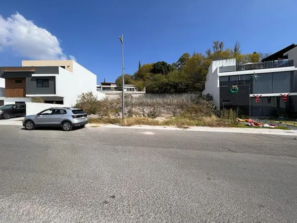 TERRENO EN VENTA, HABITACIONAL EN LOMAS DE JURIQUILLA, Querétaro TERRENO EN VENTA, HABITACIONAL EN LOMAS DE JURIQUILLA, Querétaro