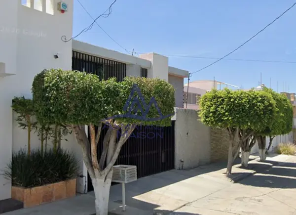 Casa en venta en Arbide, León — foto 3 de 12