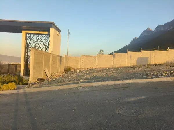 Terreno en venta en Montencinos Residencial, García — foto 2 de 13